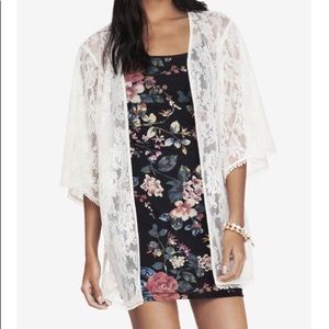 Express Lace Mess Kimono